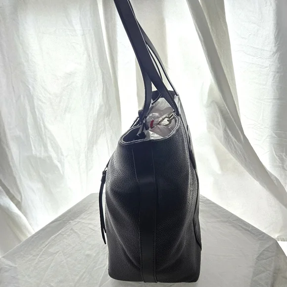 Gorgeous Radley London Tote EUC - Picture 6 of 16